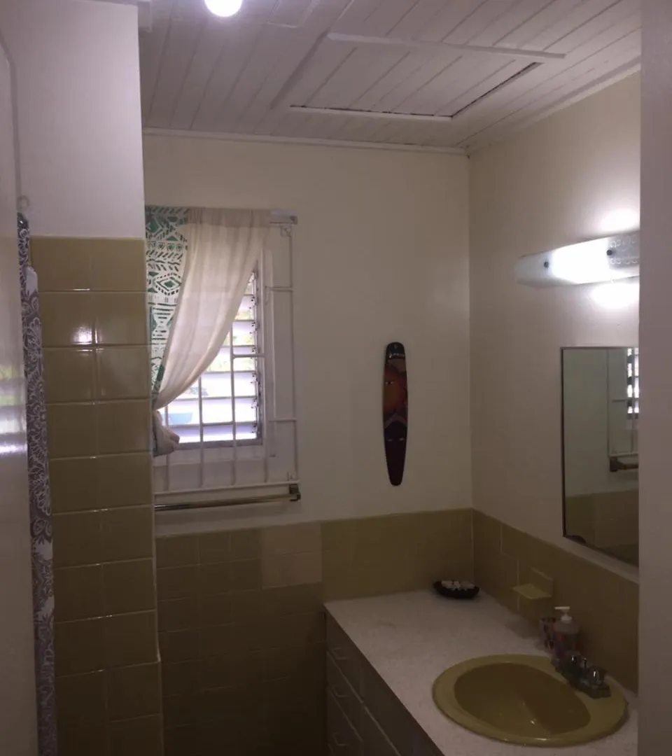 Five Gables Hostel Montego Bay 0*,